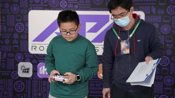 赛酷体育APM机械人新赛季大旨“能源宇宙”初次亮相《2023年东城区特质机械人挑衅赛(图5)