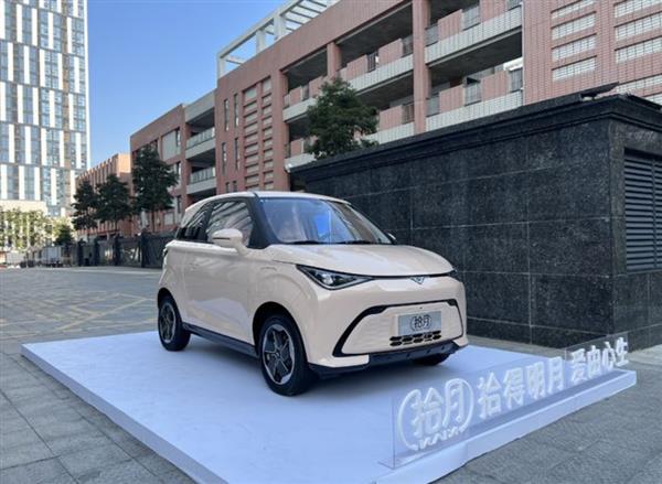 实探新能源汽车终端商场：众品牌卷价钱卷供职价钱战尚未熄火赛酷体育
